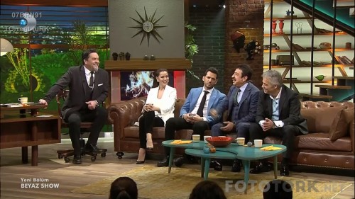 Beyaz.Show.24.03.2017.HDTvRip.720p.AC3.by.07BRN91.TORK.mkv_snapshot_00.20.15_2017.03.26_02.03.24.jpg