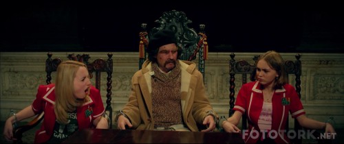 YogaHosers20161080pBluRayx264DUALTR-ENGTORK_01_10_06_05_8.jpg