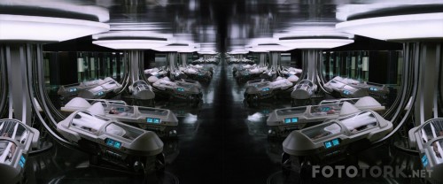 Passengers2016BluRay1080px264DUALTR-ENGTORK_01_44_34_02_9.jpg