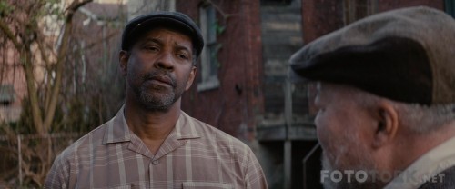 Fences20161080pBluRayx264DUALTR-ENGTORK_01_09_27_01_5.jpg
