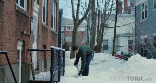ManchesterByTheSea20161080pBluRayx264DUALTR-ENGTORK_00_13_47_09_1.jpg