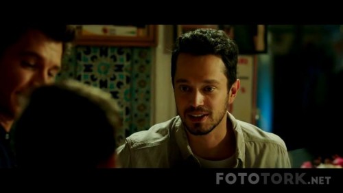 DonerseSenindir2016HDTVRipXviDTORK_01_22_25_04_8.jpg