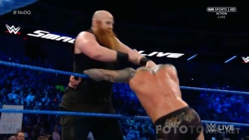 WWE.Smackdown.Live.2017.04.25.HDTV.x264.TORK.mkv_snapshot_00.43.39_2017.04.28_00.20.56.jpg