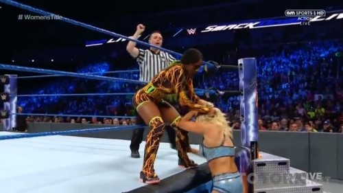 WWE.Smackdown.Live.2017.04.25.HDTV.x264.TORK.mkv_snapshot_01.13.33_2017.04.28_00.22.17.jpg