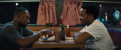 Moonlight20161080pBluRayx264DUALTR-ENGTORK_01_28_45_09_8.jpg