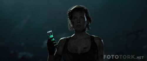 ResidentEvilTheFinalChapter20161080pBluRayx264DUALTR-ENGTORK_01_32_27_04_13.jpg