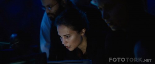 JasonBourne20161080pBluRayx264.mp4_snapshot_00.07.15_2017.05.11_20.37.32.jpg