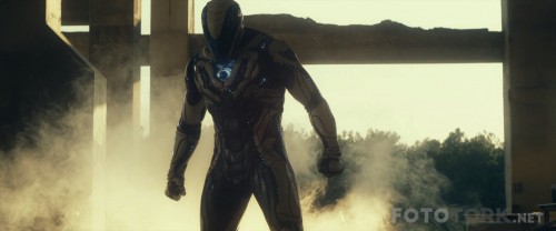 MaxSteel20161080pBluRayx264TRDUBTORK.mkv_snapshot_00.42.13_2017.05.15_01.20.49.jpg