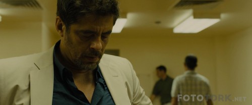 Sicario20151080pBluRayx264.mp4_snapshot_00.42.50_2017.05.14_23.28.33.jpg