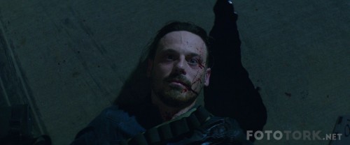 Sleepless20171080pBluRayx264DUALTR-ENGTORK_01_28_52_02_14.jpg