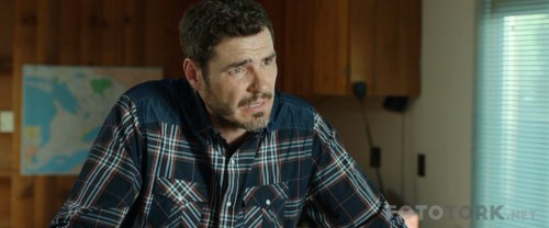 Devil.in.the.Dark.2017.1080p.WEB-DL.DD5.1.H264-FGT.mkv_snapshot_00.05.59_2017.05.18_21.20.18.jpg