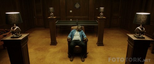 Get.Out.2017.1080p.WEB-DL.DD5.1.H264-FGT.mkv_snapshot_01.12.39_2017.05.18_21.26.13.jpg