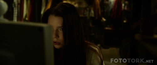 Split20161080pBluRayx264DUALTR-ENGTORK_01_22_00_04_7.jpg