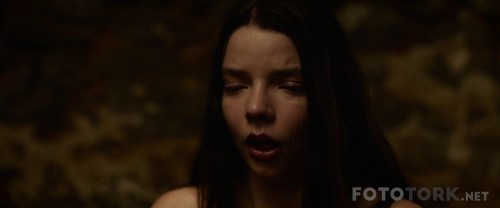 Split20161080pBluRayx264DUALTR-ENGTORK_01_45_25_03_9.jpg