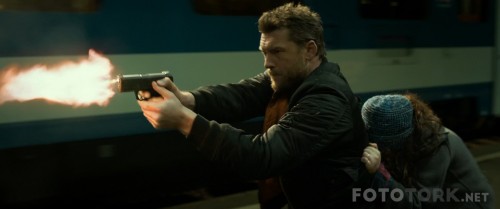 The.Hunters.Prayer.2017.1080p.WEB-DL.DD5.1.H264-FGT.mkv_snapshot_00.50.29_2017.05.18_21.45.37.jpg