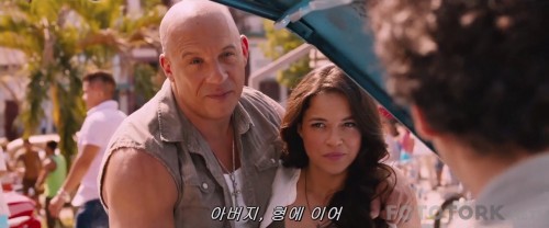 The.Fate.of.the.Furious.2017.1080p.KORSUB.HDRip.x264.AAC2.0-STUTTERSHIT.mp4_snapshot_00.02.21_2017.05.19_19.32.51.jpg