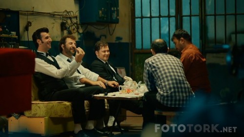 CalgiCengiIkimiz2017upScale720pDVDx264TORK.mkv_snapshot_00.53.57_2017.05.20_16.45.55.jpg