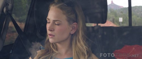 The.Space.Between.Us.2017.1080p.BluRay.H264.AAC-RARBG.mp4_snapshot_01.21.41_2017.05.21_23.20.35.jpg
