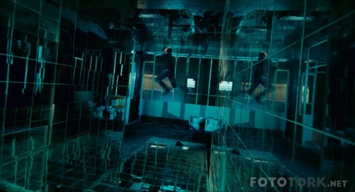 T2Trainspotting20171080pBluRayx264DUALTR-ENGTORK.mkv_snapshot_01.44.02_2017.05.28_23.38.54.jpg