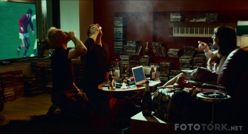 T2Trainspotting20171080pBluRayx264DUALTR-ENGTORK_00_46_58_06_4.jpg