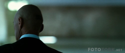 Hitman2007BluRay1080px264.mp4_snapshot_00.33.16_2017.06.04_19.27.49.jpg