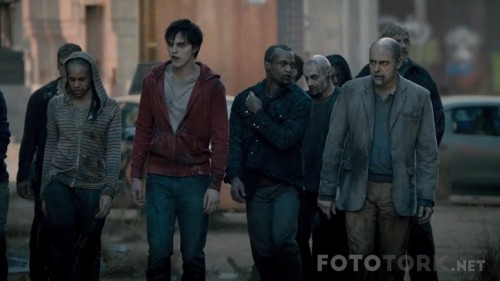 SicakKalplerWarmBodies2013720pBluRayx264TRDUBTORK.mkv_snapshot_00.09.19_2017.06.04_23.06.18.jpg