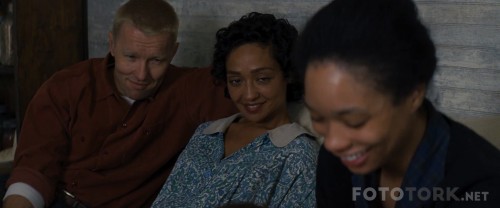 Loving20161080pBluRayx264DUALTR-ENGTORK.mkv_snapshot_00.50.52_2017.06.07_02.36.08.jpg