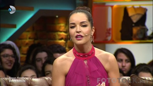 Beyaz.Show.Sezon.Finali.09.06.2017.HDTvRip.720p.AC3.by.07BRN91.TORK.mkv_snapshot_00.19.12_2017.06.11_09.43.57.jpg