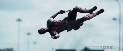 Deadpool20161080pBluRayx264DUALTR-ENGTORK.mkv_snapshot_00.11.03_2017.06.17_23.11.54.jpg