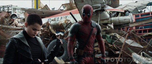 Deadpool20161080pBluRayx264DUALTR-ENGTORK.mkv_snapshot_01.22.15_2017.06.17_23.16.32.jpg