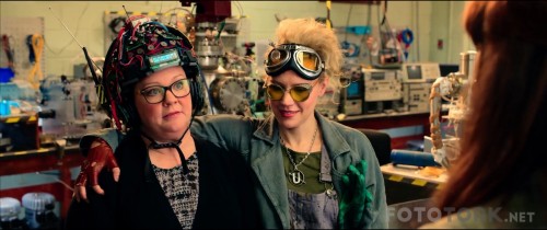HayaletAvcilariGhostbusters2016EXTENDED1080pBluRayx264DUALTR-ENGTORK.mkv_snapshot_00.13.28_2017.06.23_21.36.05.jpg
