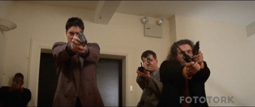 LeonTheProfessional1994REMASTEREDEXTENDED1080pBluRayx264DUALTR-ENGTORK.mkv_snapshot_00.04.33_2017.08.04_01.58.16.jpg