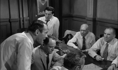 12KizginAdam-12AngryMen19571080pBluRayx264DUALTR-ENGTORK.mkv_snapshot_00.55.06_2017.08.06_15.20.33.jpg