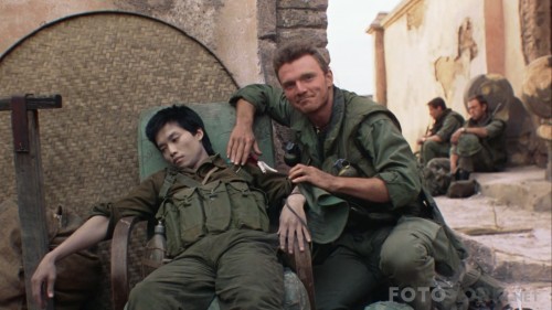 FullMetalJacket19871080pBluRayx265DUALTR-ENGTORK.mkv_snapshot_01.09.30_2017.08.18_21.26.23.jpg
