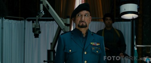 TheDictator2012720pBluRayx264DUALTR-ENGTORK.mkv_snapshot_00.07.40_2017.08.22_04.36.13.jpg