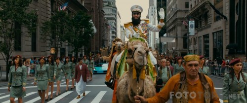 TheDictator2012720pBluRayx264DUALTR-ENGTORK.mkv_snapshot_00.12.30_2017.08.22_04.32.30.jpg