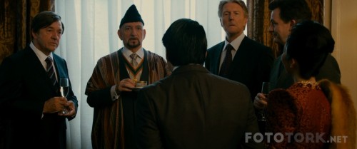 TheDictator2012720pBluRayx264DUALTR-ENGTORK.mkv_snapshot_01.02.31_2017.08.22_04.37.17.jpg