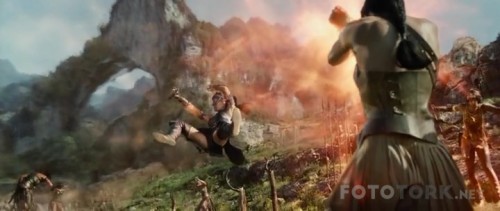WonderWoman2017WEB-DLx264TRAltyaziTORK-FGT.mkv_snapshot_00.13.58_2017.08.30_15.58.33.jpg