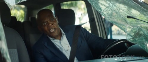BeleliTanik-TheHitmansBodyguard2017720pHDRipx264AC3TRAltyaziTORK.mkv_snapshot_01.27.43_2017.08.31_14.45.42.jpg