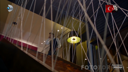 Meryem.BL.05.HDTvRip.720p.AC3.by.TheWelleTy.TORK.mkv_005892517.png