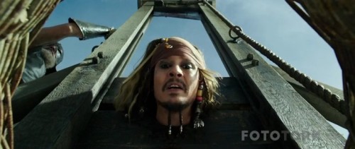 PiratesoftheCaribbeanDeadMenTellNoTales2017WEB-DLx264TRAltyaziTORK.mkv_snapshot_00.44.15_2017.09.06_01.24.37.jpg