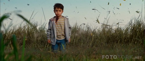 Tetikciler-Looper20121080pBluRayx264DUALTR-ENGTORK.mkv_snapshot_01.45.27_2017.09.10_16.52.47.jpg