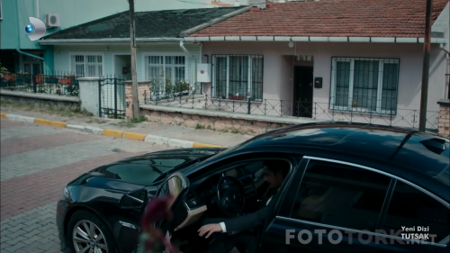 Tutsak.BL.01.HDTvRip.720p.AC3.by.TheWelleTy.TORK.mkv_000555065.png