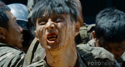 Zombi-Ekspresi---Train-to-Busan-2016-1080p-BluRay-x264-TRDUB-TORK.mkv_snapshot_00.43.52_2017.09.30_22.34.45.jpg