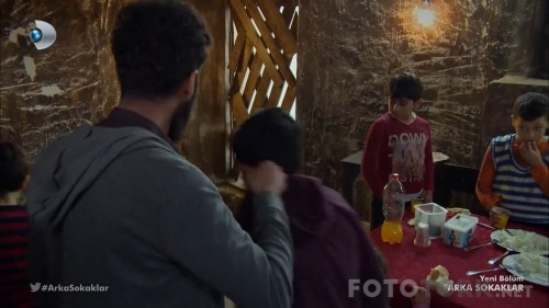 Arka.Sokaklar.BL.455.HDTvRip.720p.AC3.by.TheWelleTy.TORK.mkv_snapshot_01.11.54.jpg