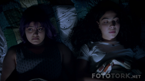 Marvels.Runaways.S01E02.720p.WEB.h264.mkv_002591419.png