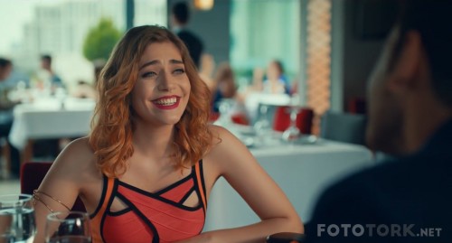 Her-Sey-Asktan-2016-1080p-WEB-DL-x264-AC3-by-playdevil-TORK.mkv_snapshot_00.40.43.jpg