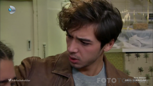 Arka.Sokaklar.BL.460.HDTvRip.720p.AC3.by.TheWelleTy.TORK.mkv_002221216.png
