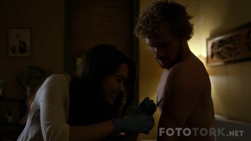 Iron-Fist-7-Bolum---Agaci-Kokunden-Sokmek.mp4_snapshot_09.41.jpg