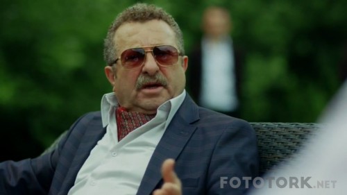 Poyraz-Karayel---Kuresel-Sermaye-2017-720p-WEB-DL-x264-AC3-TORK.mkv_snapshot_00.40.24.jpg